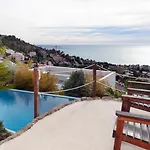 Exclusive With Private Pool In Sitges
